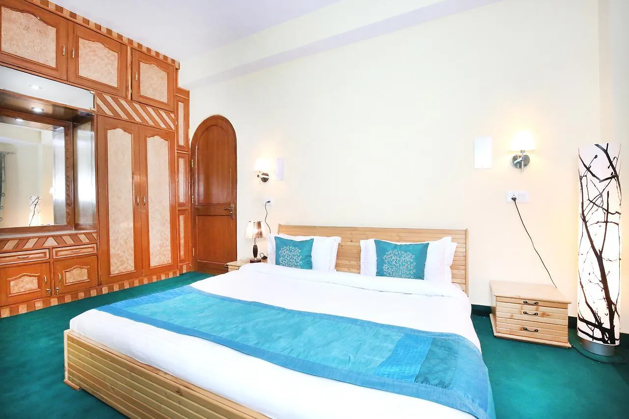 Oyo 10746 Home 2Bhk Jakhu Shimla 0*,  Indie